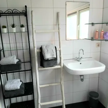 Wellness Huisje Eekhoorn Met Jacuzzi Op De Veluwe * ארמלו